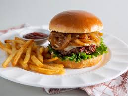 Beef burger with chips